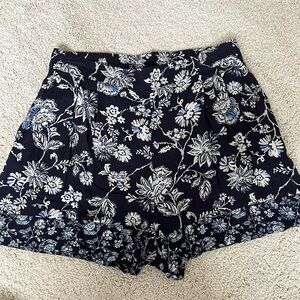 Women’s H&M silky shorts. Size 6